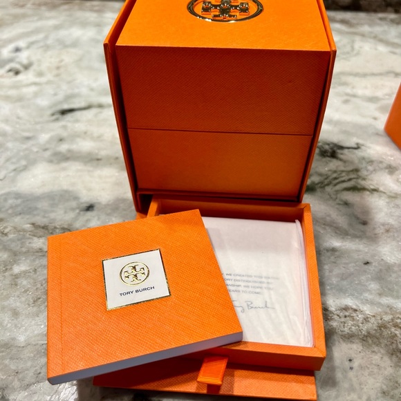 Tory Burch Navy Leather Reva Watch - Picture 9 of 10